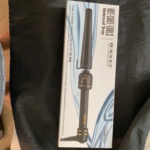 Hot Shot Tools Helen of Troy Black Ice 1 1/4” Curling Wand